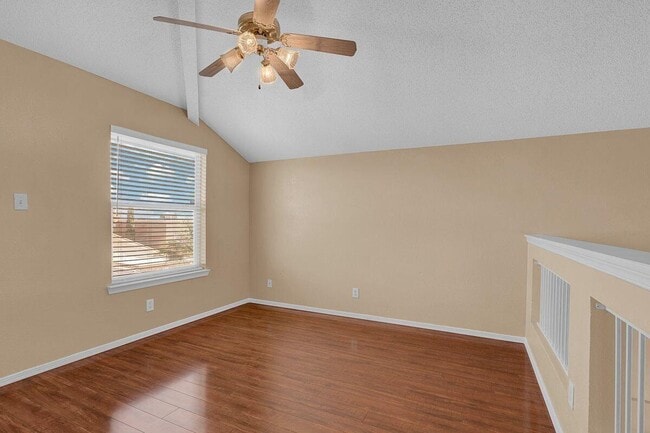 Building Photo - 1460 Paseo De Flor St