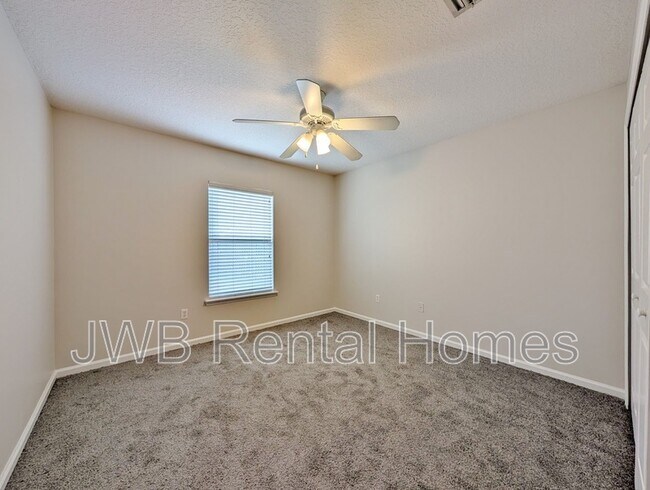 Building Photo - 9240 Hawks Haven Ct