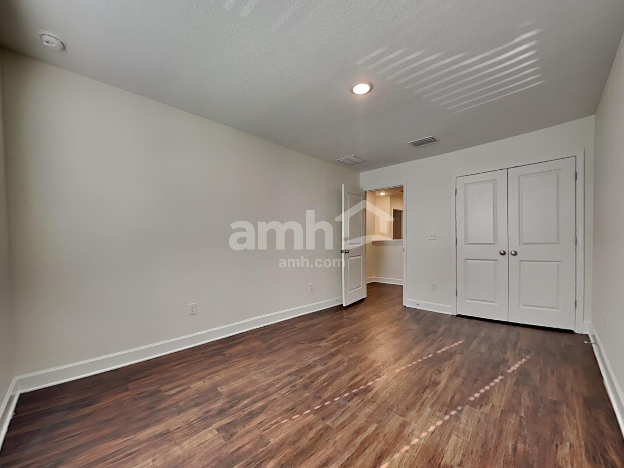 Building Photo - 974 Tan Tara Trl