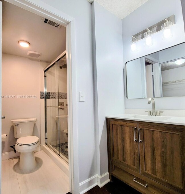 Building Photo - 5701 Riverside Dr