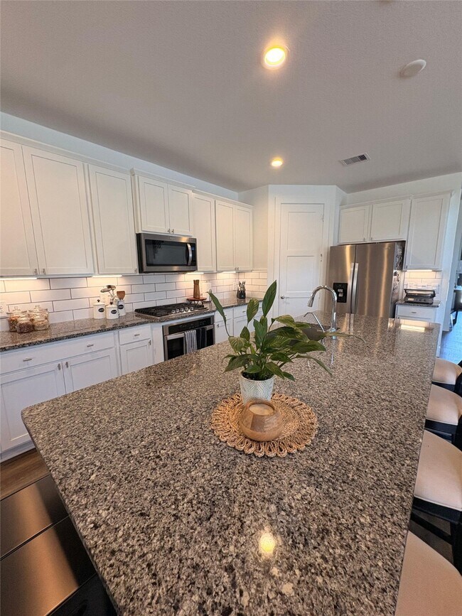 Building Photo - 13712 Moss Lake Ln