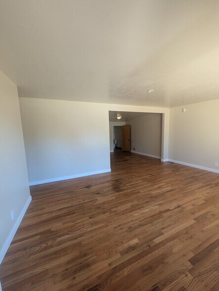 Building Photo - 183 W 1425 N
