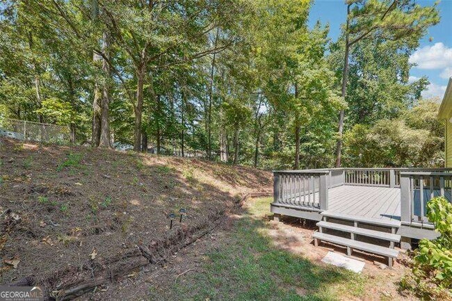 Building Photo - 1532 Daniel Ln