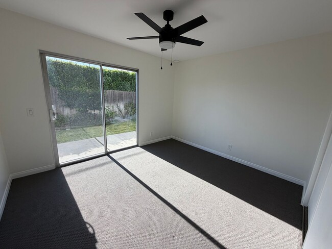 Building Photo - 2 Bed, 1 Bath single story duplex