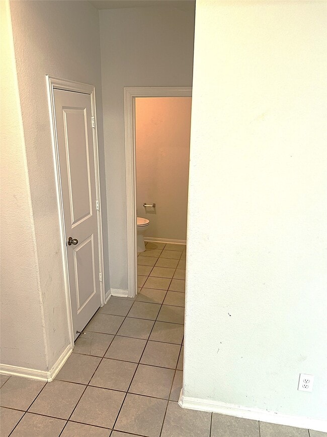 Building Photo - 14302 Beach Pine Trail