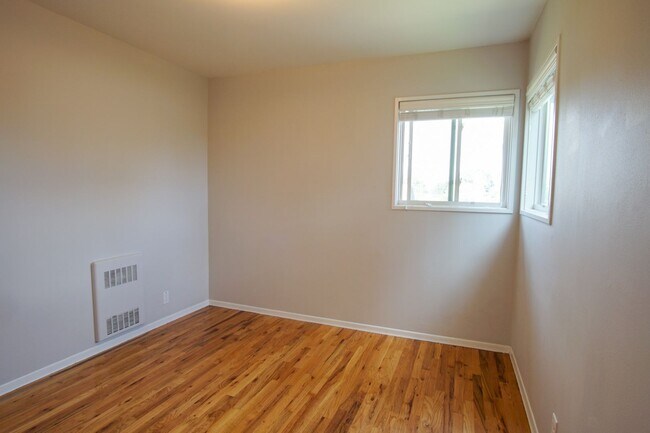 Building Photo - Fabulous Mid-Century Renovated 2Bdr w/Hardwoods, Dishwasher + Pets OK