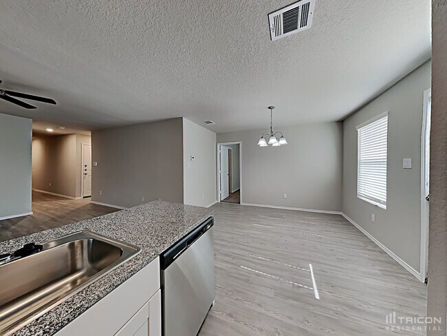 Building Photo - 5538 Basil Chase