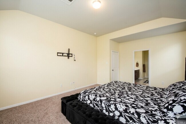 Building Photo - 15127 Monal Trie Dr
