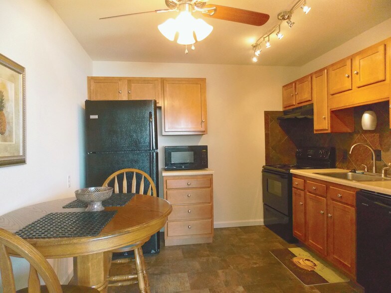 Colonial West 2111 Dalton Dr Jefferson City MO 65109 Apartment Finder