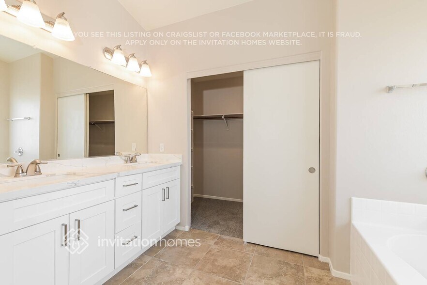 Building Photo - 10536 Cliff Edge Ct