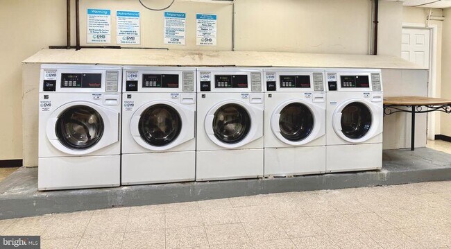 Building Photo - 4120 14th St NW