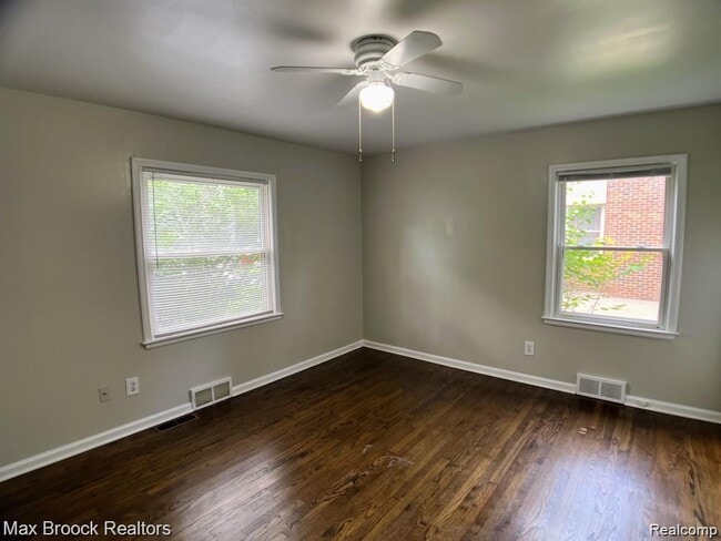 Building Photo - 27422 Lexington Pkwy