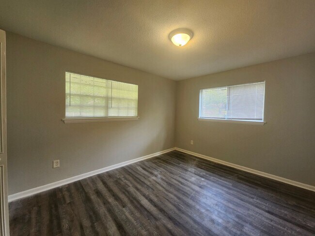Building Photo - 5053-5055 Harley Ln