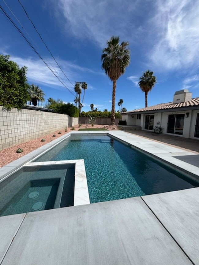 Building Photo - Welcome to your Palm Springs Retreat!
