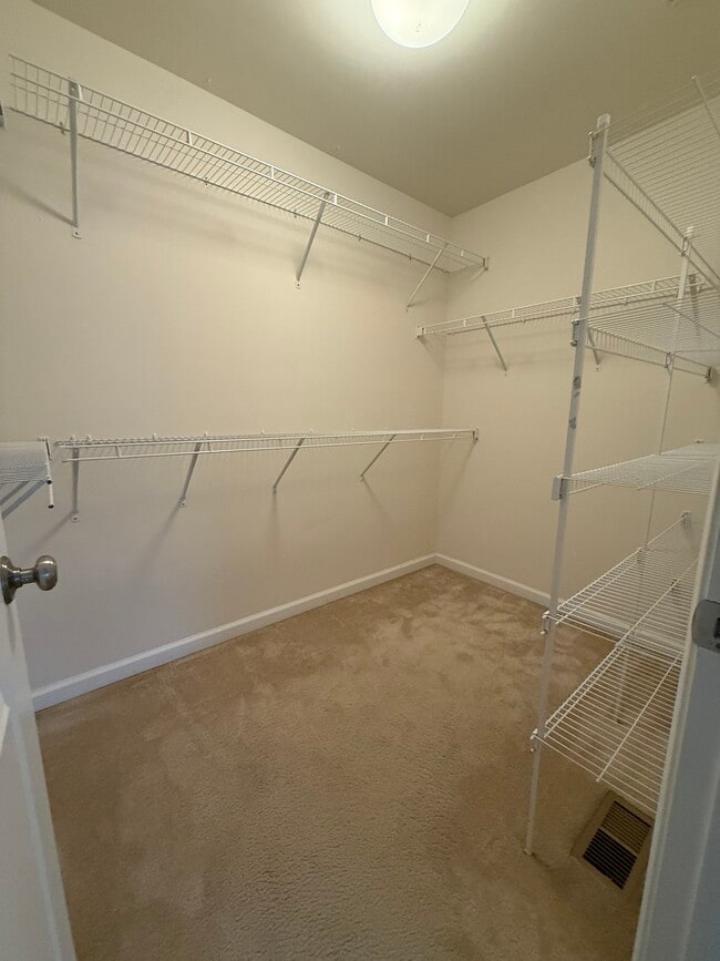 Building Photo - 8414 Pine Bluff Rd