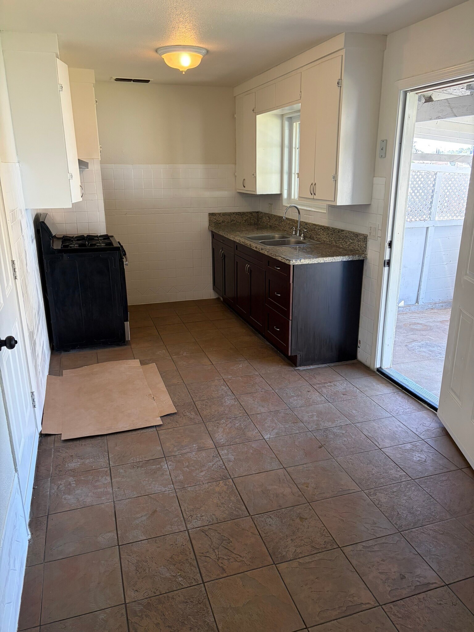 Building Photo - 6062 Vierra Ln