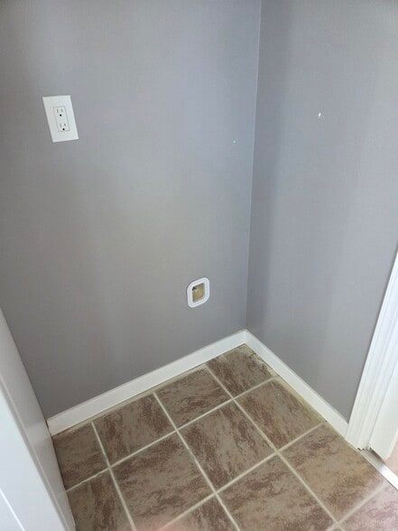 Building Photo - 4010 Rockwood St