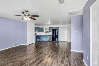 Building Photo - 211 Caddo St