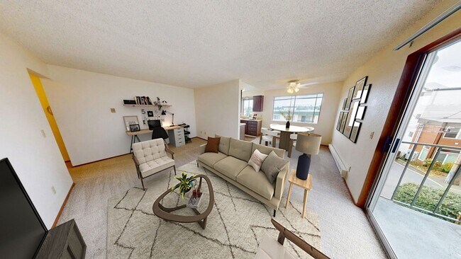 Building Photo - 8746 Phinney Ave N