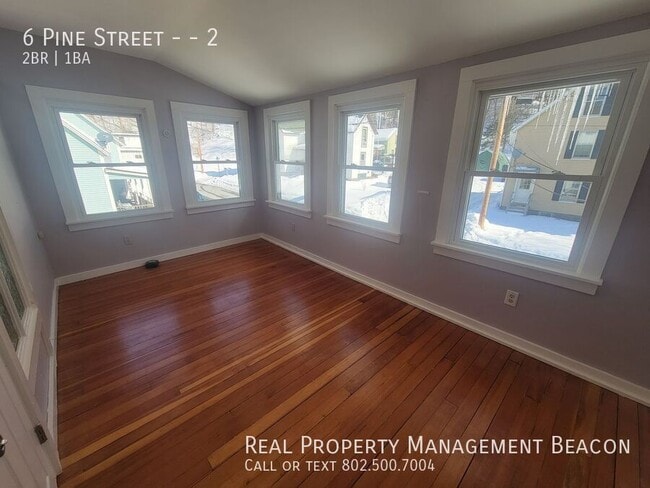 Building Photo - 6 Pine St