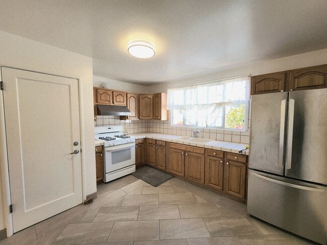 Building Photo - Lovely home in Daly City