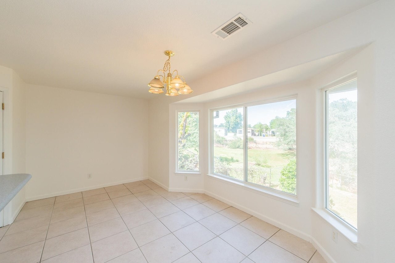 Building Photo - 188 Woodcliff Dr