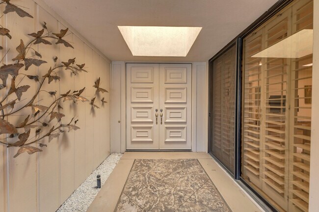 Building Photo - 24 Columbia Dr