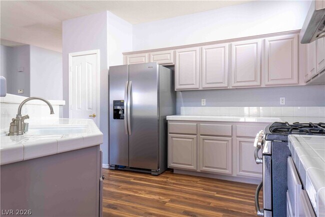 Building Photo - 10530 Santerno St