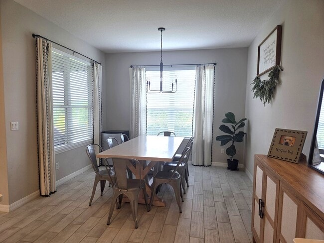 Building Photo - Two Story in Gated Lakeview Preserve