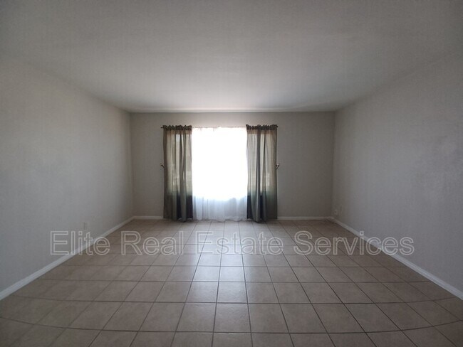 Building Photo - 887 Hawaii Ave