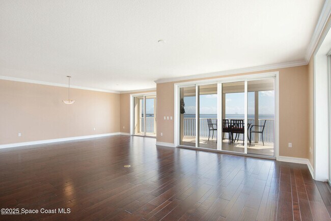 Building Photo - 7 Indian River Ave