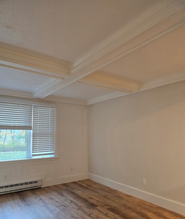 Building Photo - 862 Haverhill St