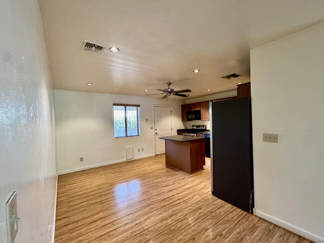 Building Photo - 4 bedroom 2 bath with W/D $1000 off September rent!!