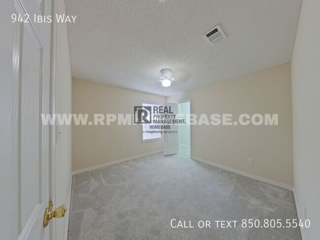 Building Photo - 942 Ibis Way