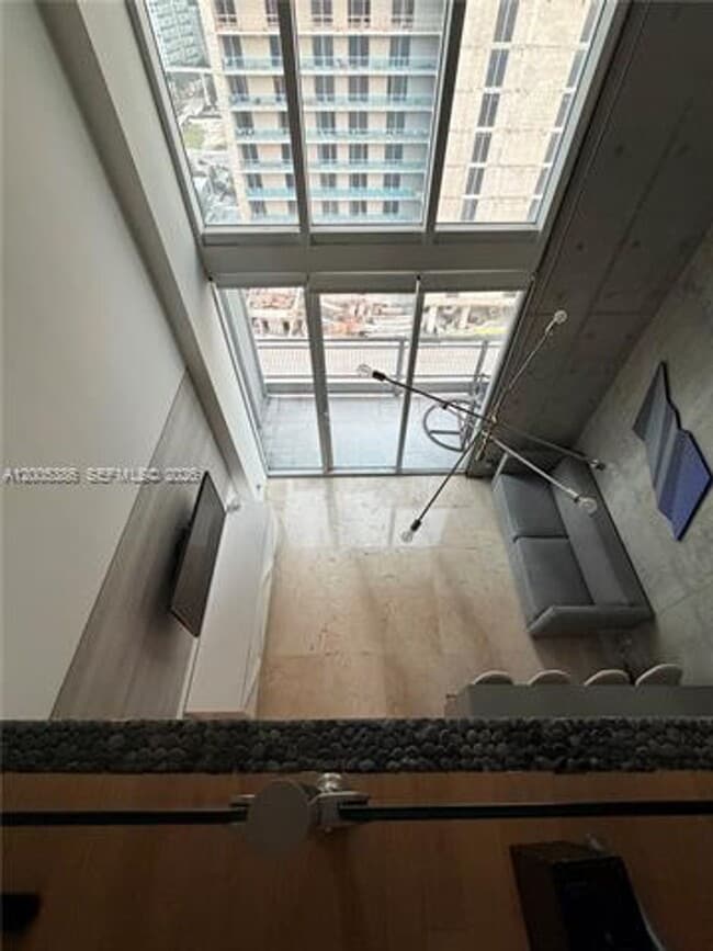 Building Photo - 690 SW 1st Ct