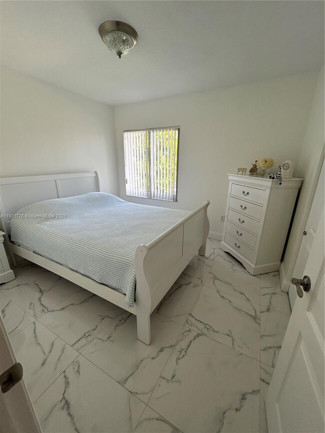 Primary Photo - 16620 SW 101st Terrace