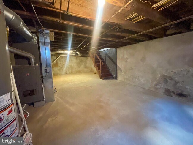 Building Photo - 2113 Mountain St