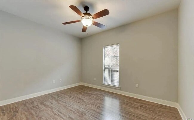 Building Photo - 7853 Seville Ct