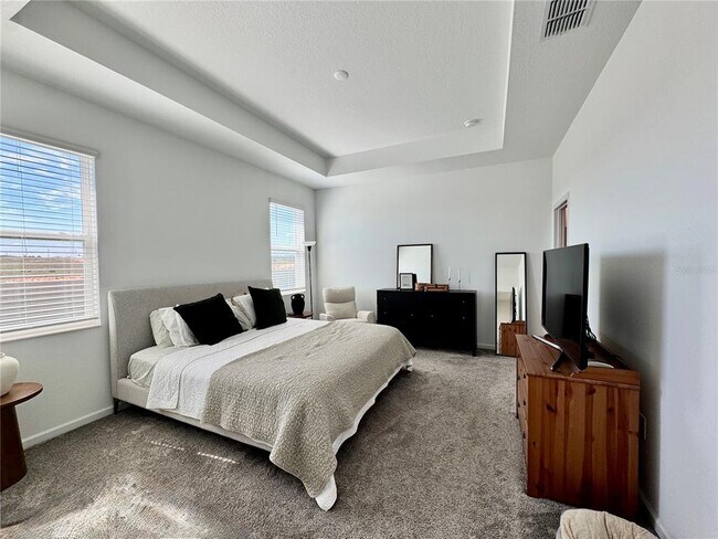 Building Photo - 3024 Armstrong Ave