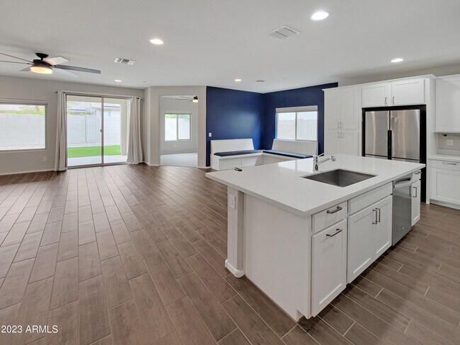 Building Photo - 2370 N 212th Dr