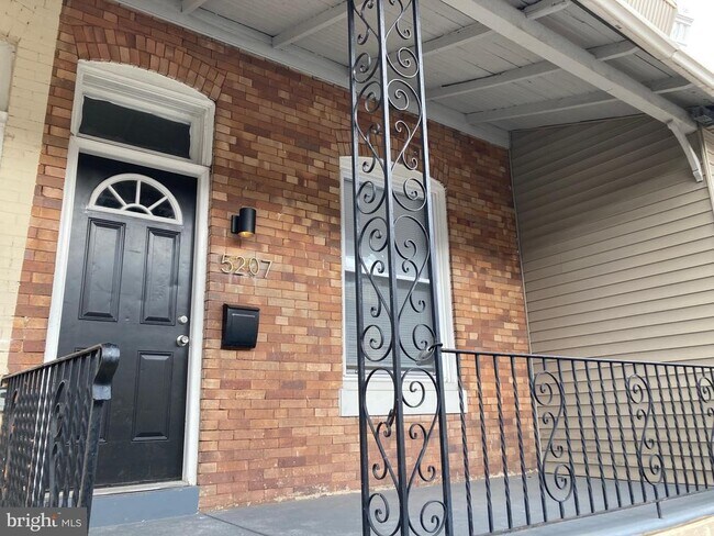 Building Photo - 5207 Hazel Ave