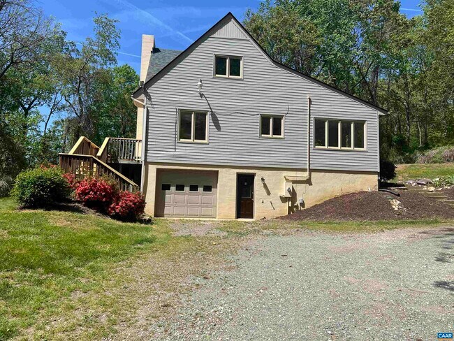 Building Photo - 14150 James River Rd