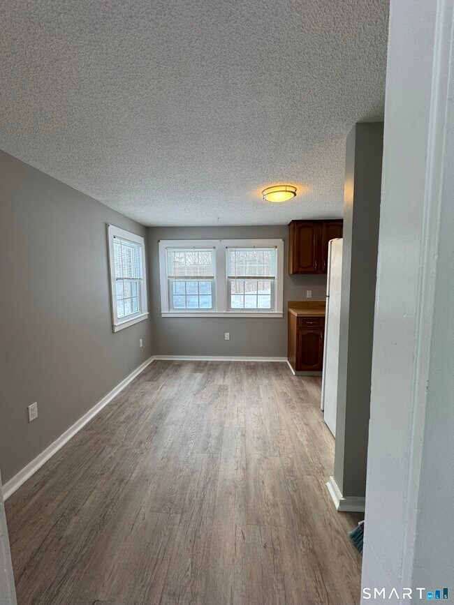 Building Photo - 26-28 Portland Rd