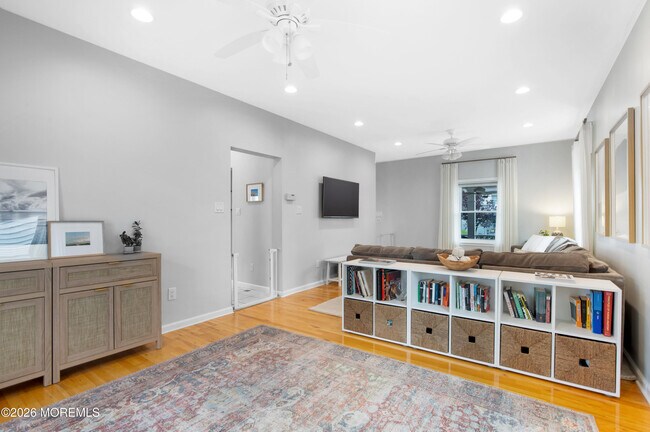 Building Photo - 393 E Virginia Ave