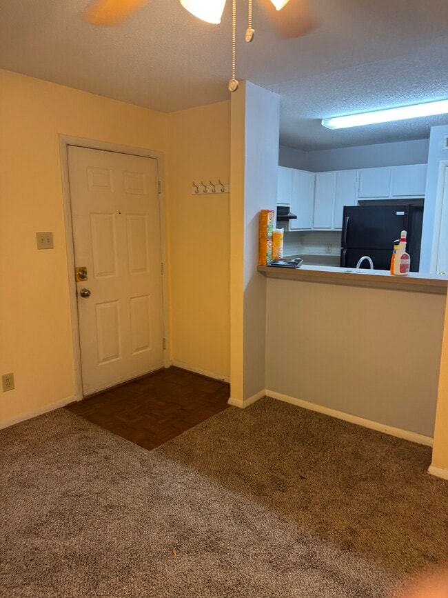 Building Photo - 3704 Chimney Ridge Pl