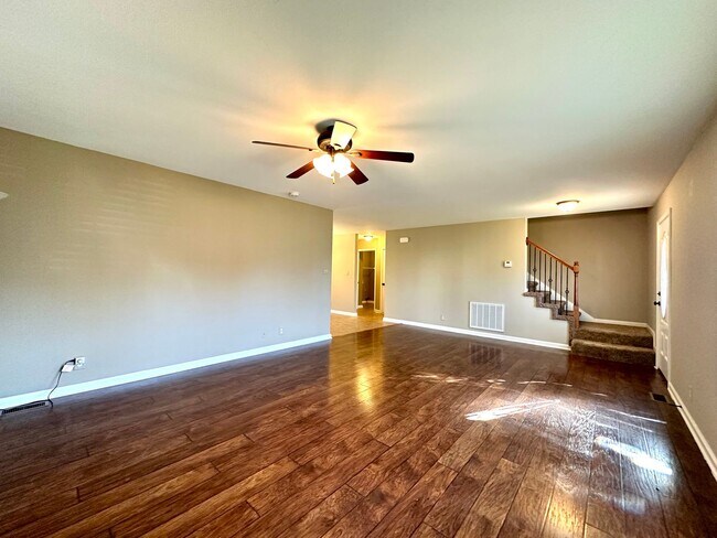 Building Photo - Spacious 3-Bedroom Home with Fenced Yard & Garage!