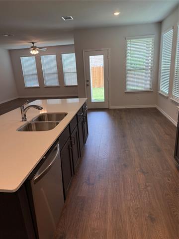 Building Photo - 409 Saddle Ln