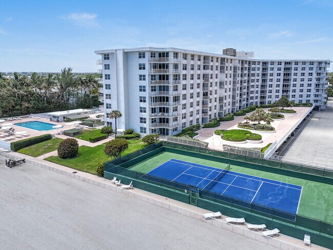 Building Photo - 2295 S Ocean Blvd