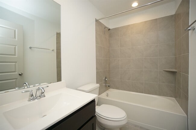 Building Photo - 3318 Parker Trce Dr