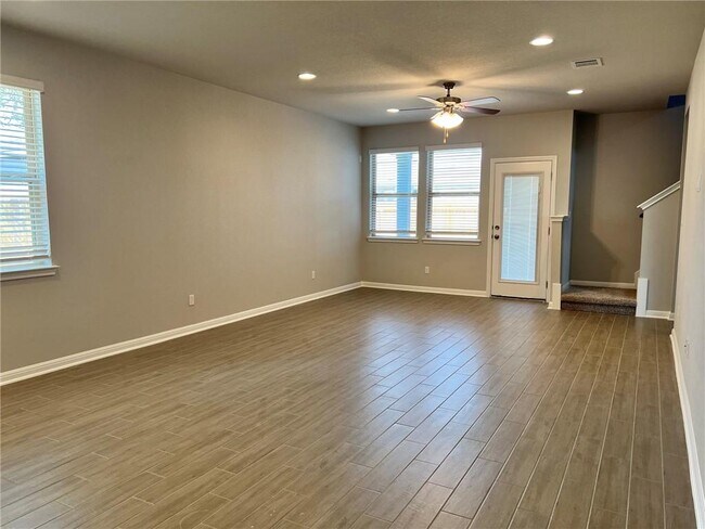 Building Photo - 2724 Juniper Woods Rd